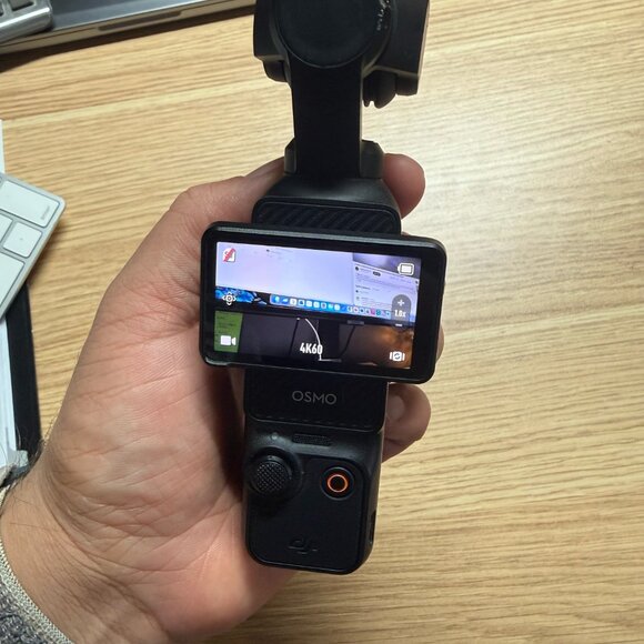 DJI - Osmo Pocket 3 3-Axis Stabilized 4K Handheld Camera - Rotatable Touchscreen - Picture 4 of 14